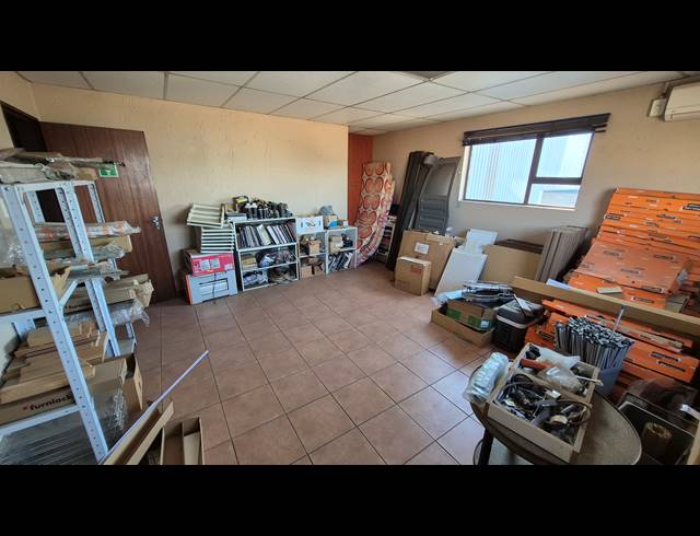 430M² FACTORY FOR SALE IN APEX